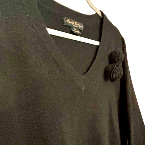 Black Womens V-Neck Sweater with Rosettes 1X EUC - Picture 7 of 16